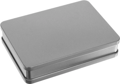 Elegantne metallkarp komplektis