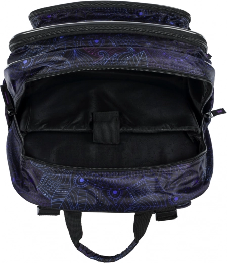 Läbimõeldud korraldus 15" sülearvuti taskuga