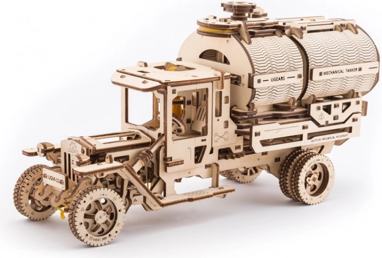 Tanker with mechanical details