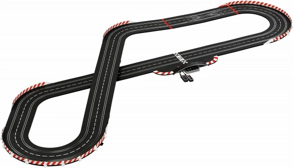Digital racing for up to 6 cars