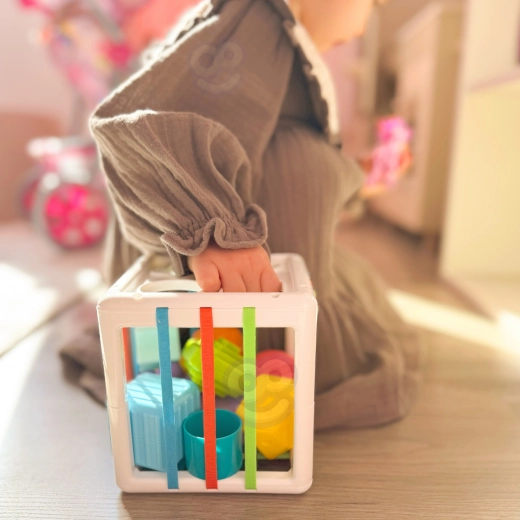 Turvaline ja vastupidav teostus väikestele kätele