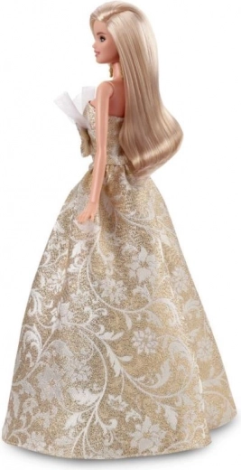 Pikad blondid juuksed soenguks valmis