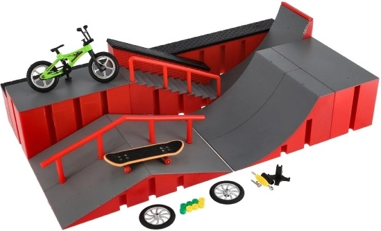 Komplektis nii näpuskate kui mini BMX