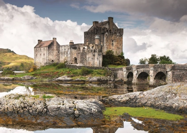 Köitev Eilean Donan Castle’i motiiv