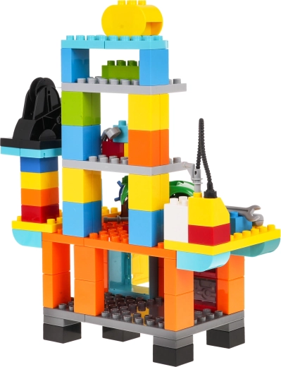 Creative workshop with 92 pieces
