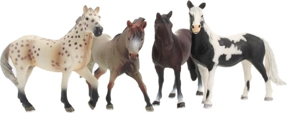 Nelja eri värvi hobuste komplekt