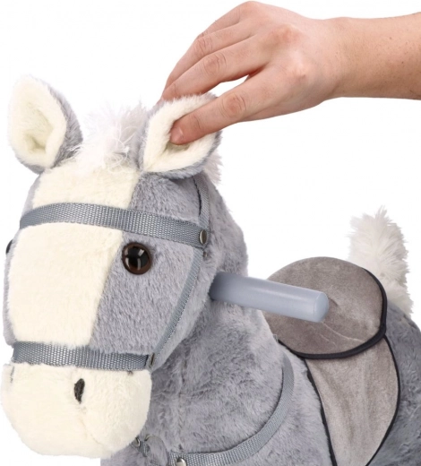 Pehme plüüs ja mugavad käepidemed