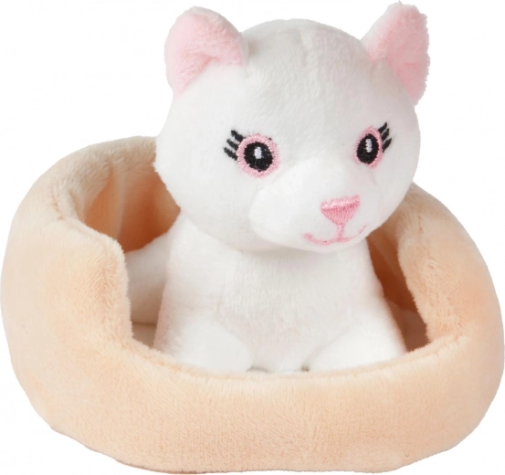 Pehme plüüs ja ohutud tikitud detailid