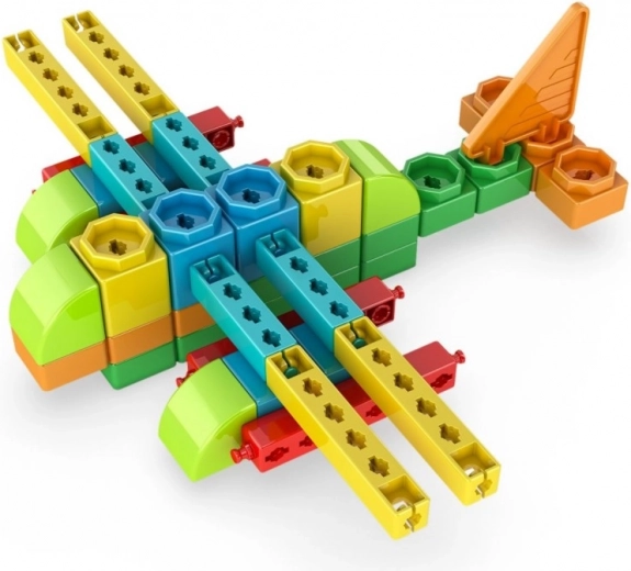 Easy snapping and large colorful pieces