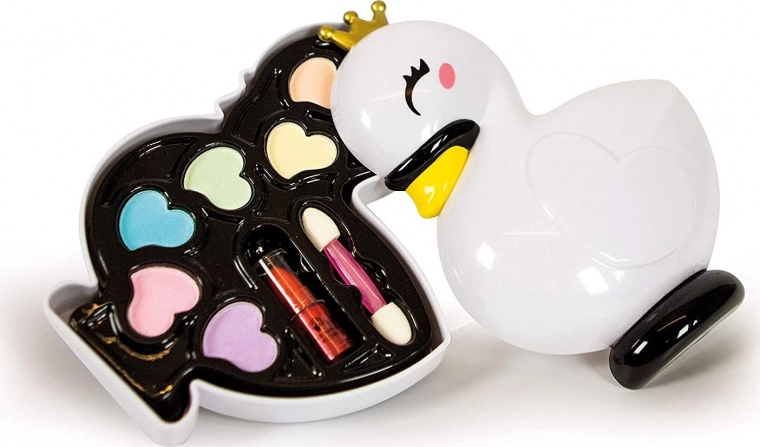 Playful design for little style lovers