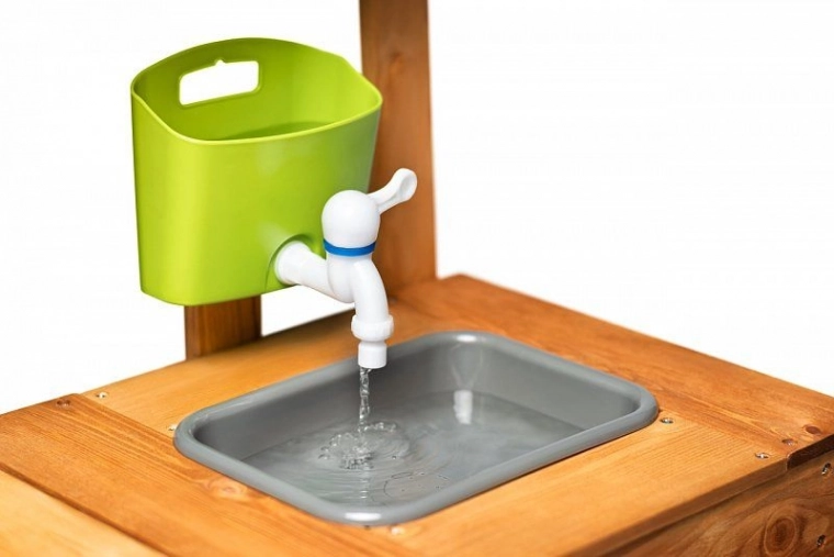 Päris kraanikauss kraaniga veemängude jaoks