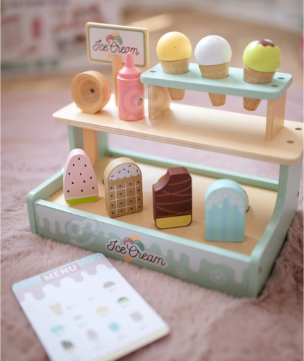 Magnetilised jäätisepallid lihtsaks kihistamiseks