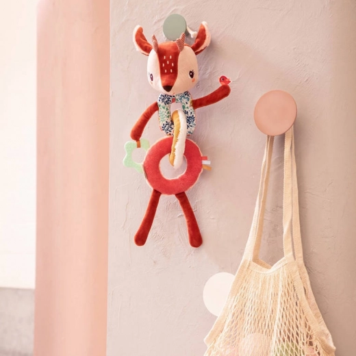 Multi-sensory elements: rattle, crinkle, and varied textures
