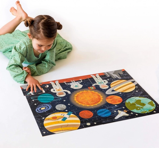 Extra-large pieces for little hands