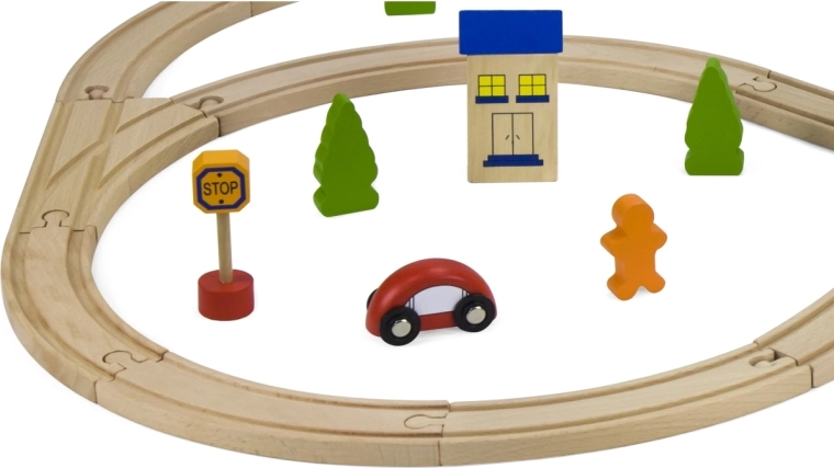 Kvaliteetne puidust teostus turvaliseks mänguks