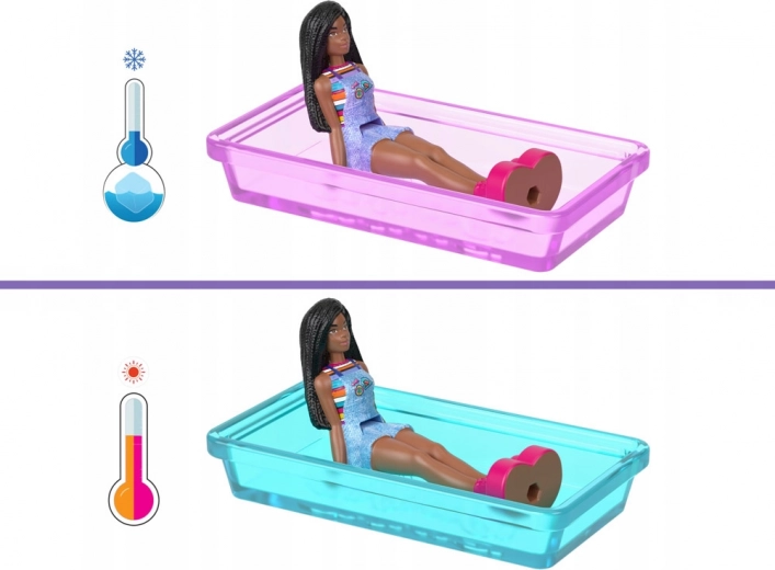 Pool with color-change effect