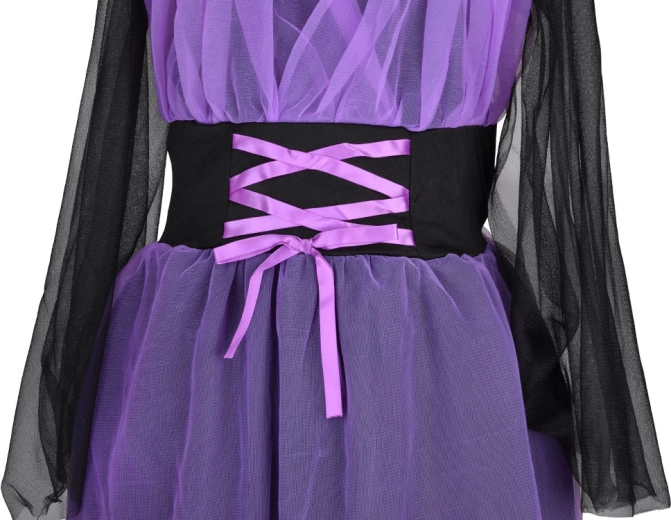 Magical dress with striking lace-up detail