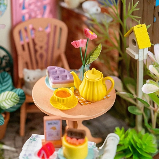 Elegant tea set
