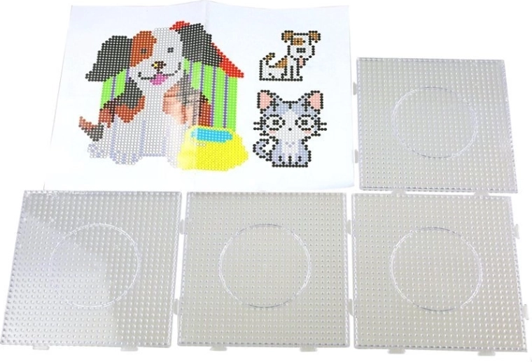 Connectable square pegboards for small and large mosaics