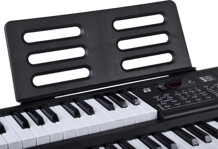 LED-ekraan ja praktilised juhtimisfunktsioonid