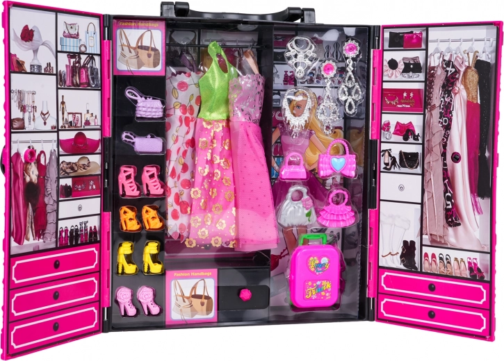 Portable wardrobe with handle