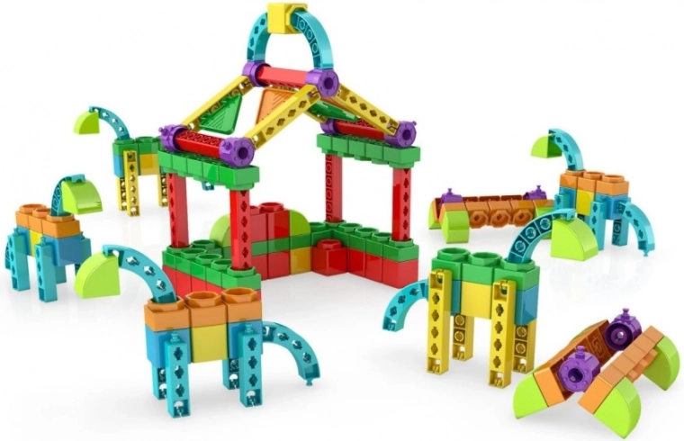 Creative building with 1175 pieces