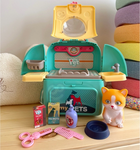Rich accessories for creative play