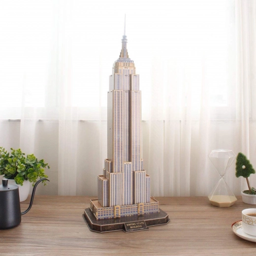 Empire State Buildingu detailne mudel