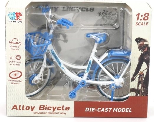 Metal build and rubber wheels (die-cast version)