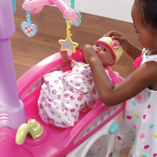 Kõik ühes: mähkimine, häll ja kraanikauss