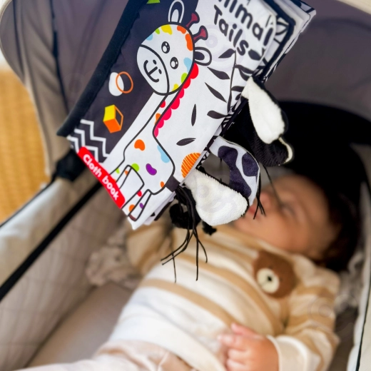 Easy attachment to stroller or crib