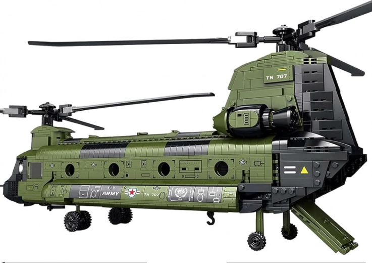 Avatav kaubaramp ja uksed