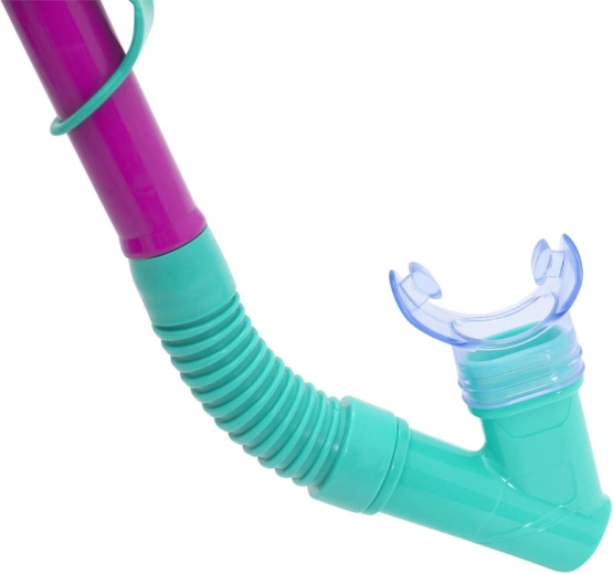Comfortable breathing and water drainage