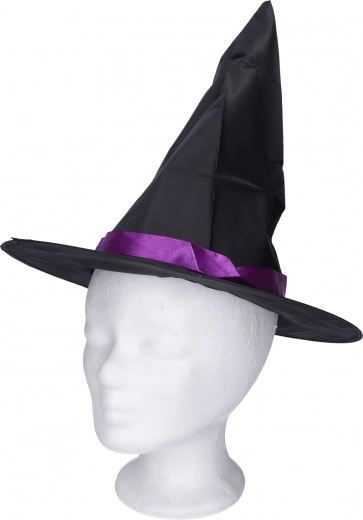 Classic pointed hat