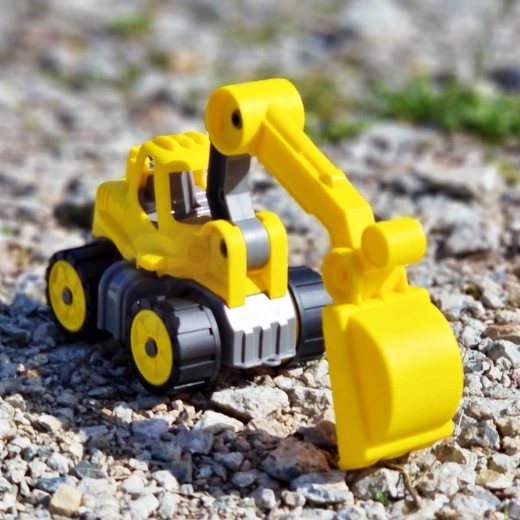 Suitable for play both outdoors and indoors