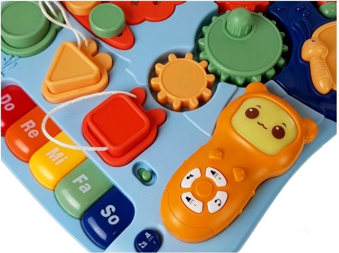 Fine motor and shape recognition development