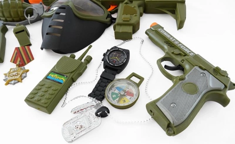 Patareidega efektidega püstol