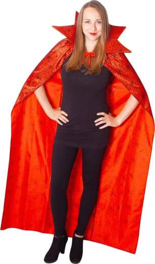 Dramatiline kõrge krae