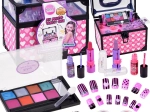 Kids’ cosmetic case with makeup